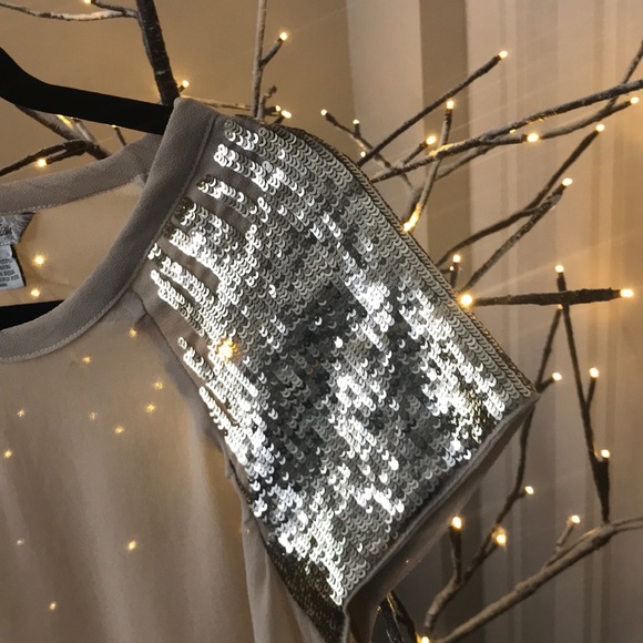 FASHION TOP - Picture 3 of 3